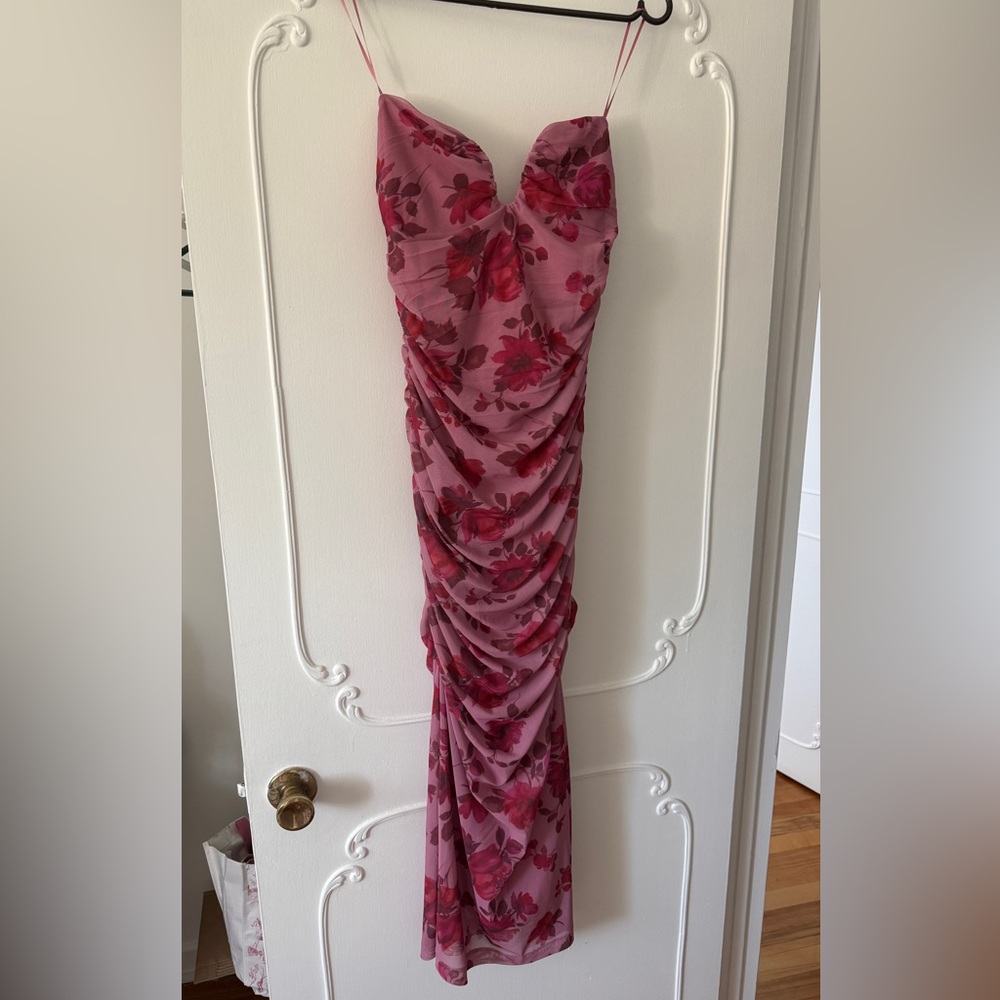 Floral Pink Strapless Mesh Dress| DYNAMITE - Picture 4 of 7